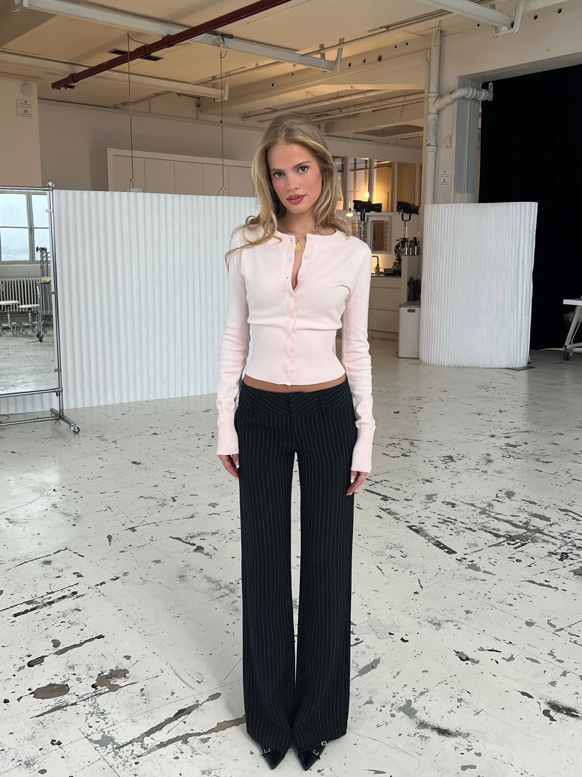 Livia low waist bukser - sort stribet