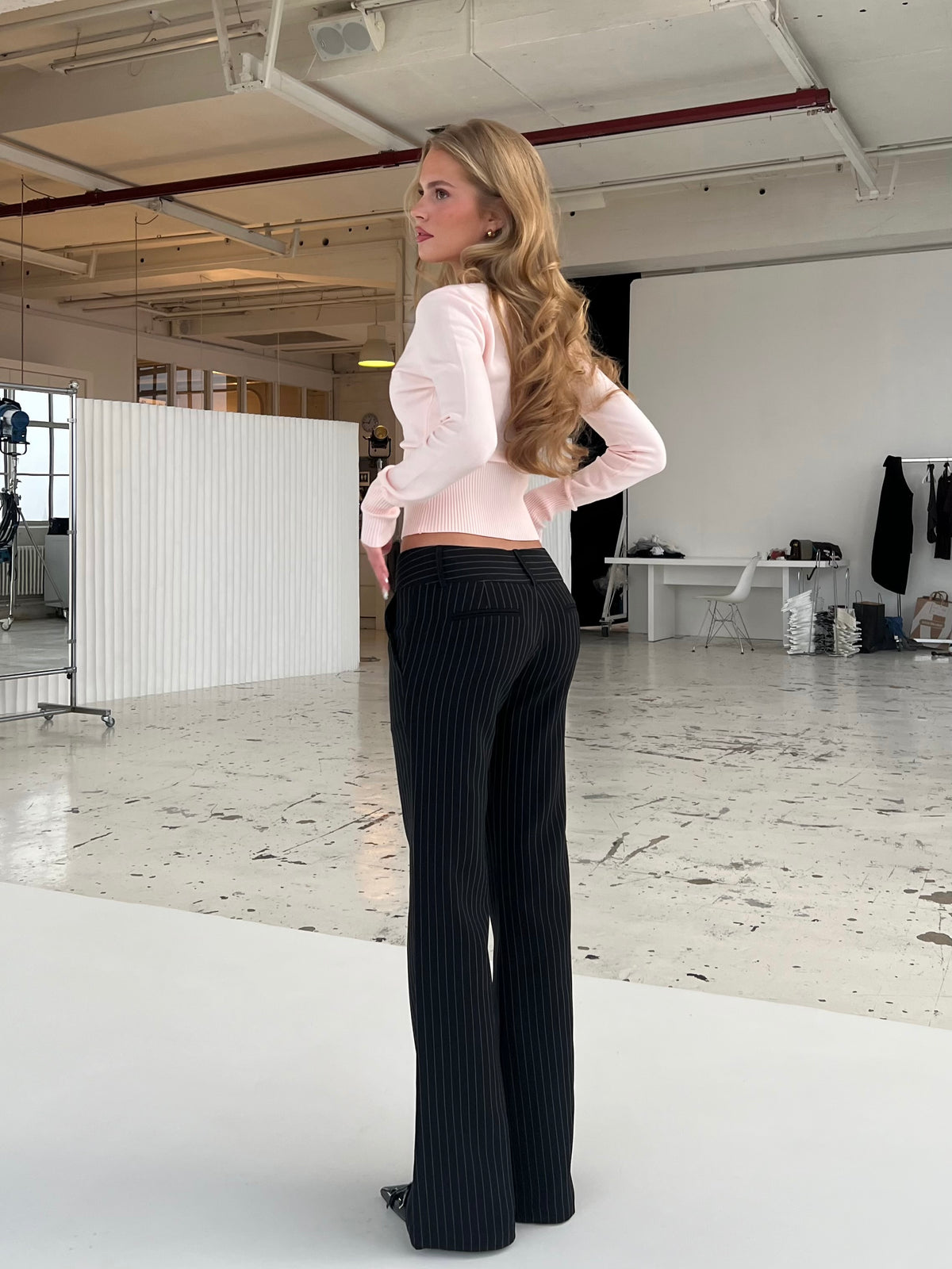 Livia low waist bukser - sort stribet