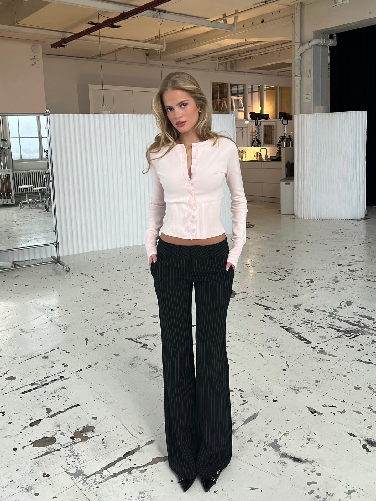 Livia low waist bukser - sort stribet